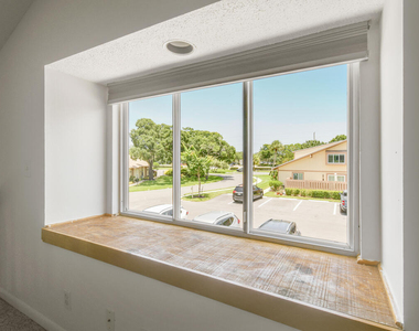 324 Maplecrest Circle - Photo Thumbnail 25