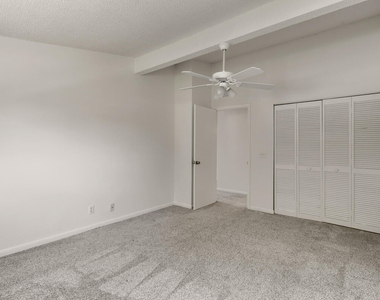 324 Maplecrest Circle - Photo Thumbnail 28