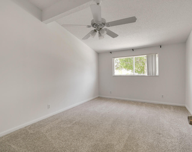 324 Maplecrest Circle - Photo Thumbnail 26