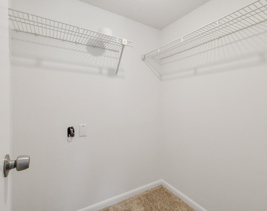324 Maplecrest Circle - Photo Thumbnail 22
