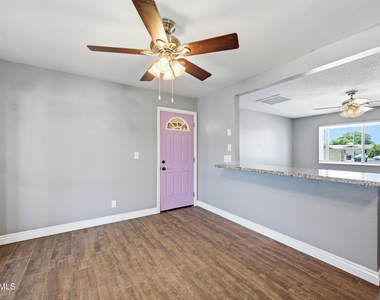 1506 W 2nd Street - Photo Thumbnail 5