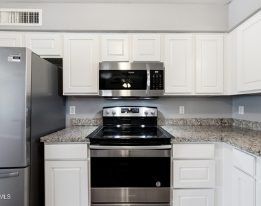 1506 W 2nd Street - Photo Thumbnail 1