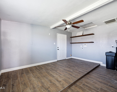 1506 W 2nd Street - Photo Thumbnail 18