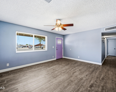 1506 W 2nd Street - Photo Thumbnail 2