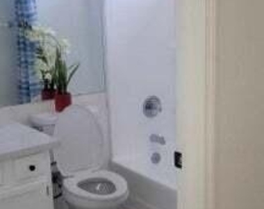 8702 N 67th Drive - Photo Thumbnail 10