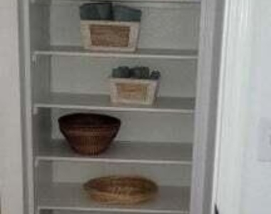 8702 N 67th Drive - Photo Thumbnail 9