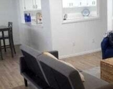 8702 N 67th Drive - Photo Thumbnail 8
