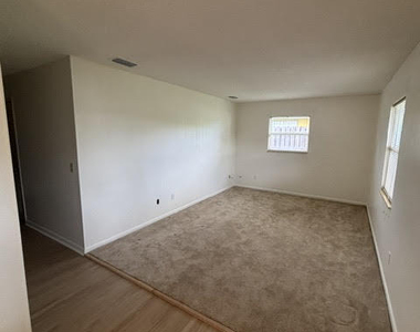 5141 Se Pine Knoll Way - Photo Thumbnail 2