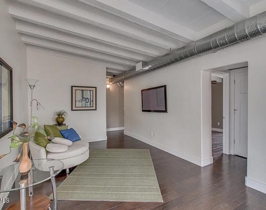 3228 N 27th Street - Photo Thumbnail 4