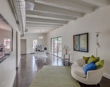 3228 N 27th Street - Photo Thumbnail 6