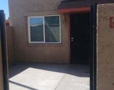 6838 W Monterosa Street - Photo Thumbnail 3
