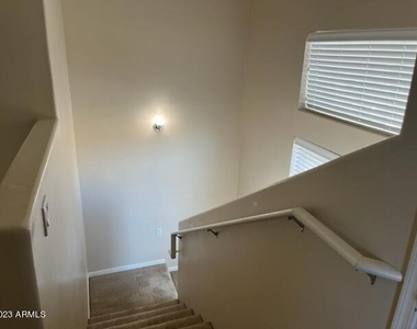 1920 E Bell Road - Photo Thumbnail 10