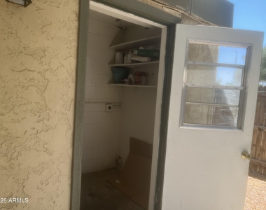 5902 W Townley Avenue - Photo Thumbnail 33