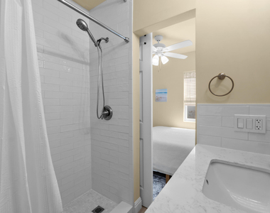 2394 Easy Street - Photo Thumbnail 12
