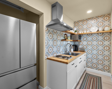 2394 Easy Street - Photo Thumbnail 6