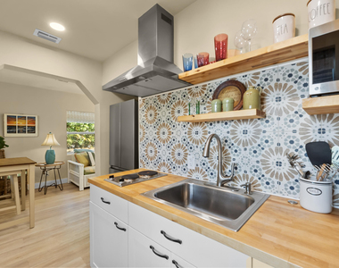 2394 Easy Street - Photo Thumbnail 4