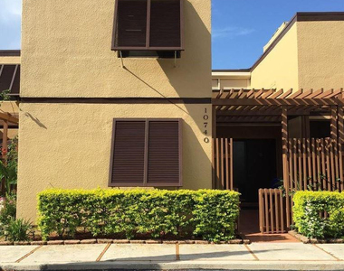 10740 S Golfview Drive - Photo Thumbnail 1