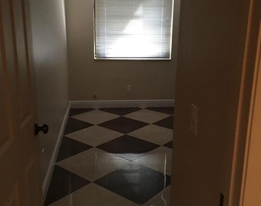 10740 S Golfview Drive - Photo Thumbnail 23