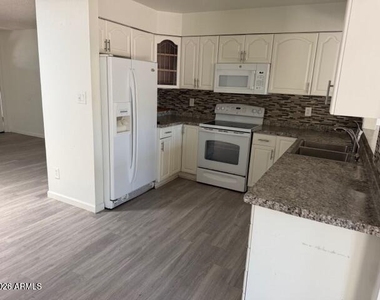 3033 S Longmore -- - Photo Thumbnail 5