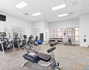 600 S Dixie Highway - Photo Thumbnail 16