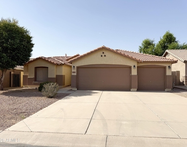 4148 E Brighton Way - Photo Thumbnail 1
