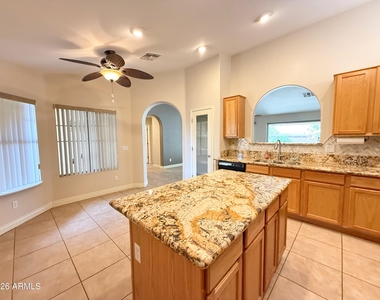 4148 E Brighton Way - Photo Thumbnail 8