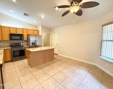 4148 E Brighton Way - Photo Thumbnail 6