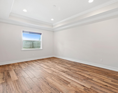 17735 Carver Avenue - Photo Thumbnail 14