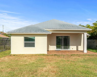 17735 Carver Avenue - Photo Thumbnail 30