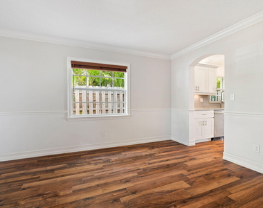 17735 Carver Avenue - Photo Thumbnail 6