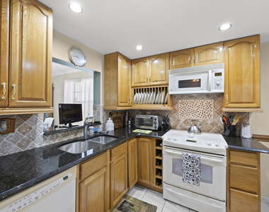 2975 Sw 22nd Avenue - Photo Thumbnail 5