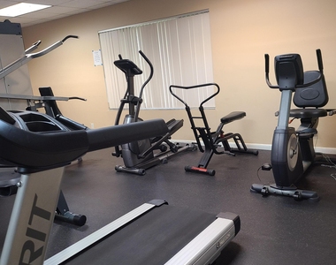 2975 Sw 22nd Avenue - Photo Thumbnail 13
