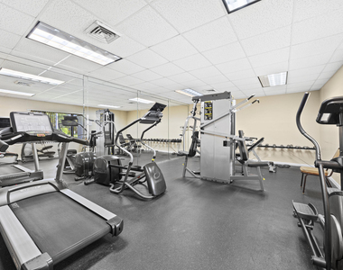 2975 Sw 22nd Avenue - Photo Thumbnail 3