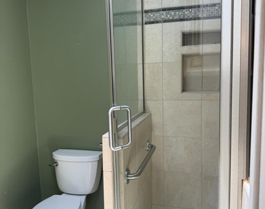 5147 N 76th Place - Photo Thumbnail 23