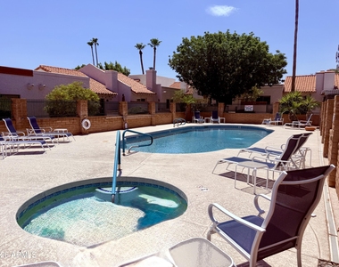 5147 N 76th Place - Photo Thumbnail 46