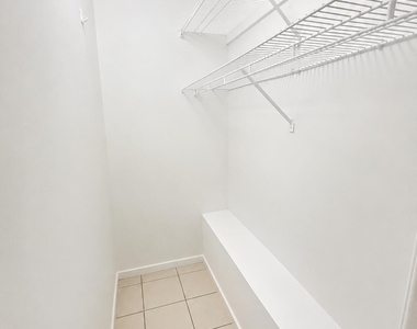 1725 Ne 148th Street - Photo Thumbnail 7