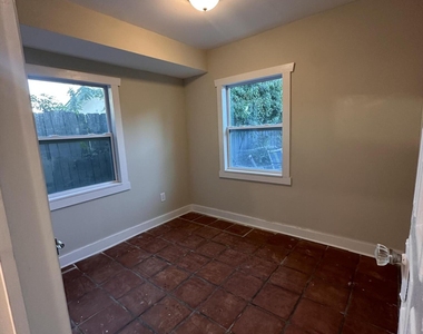 4707 Garden Avenue - Photo Thumbnail 4