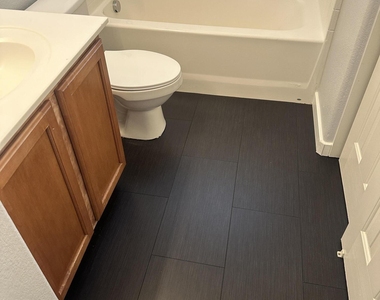 2401 E Rio Salado Parkway - Photo Thumbnail 9