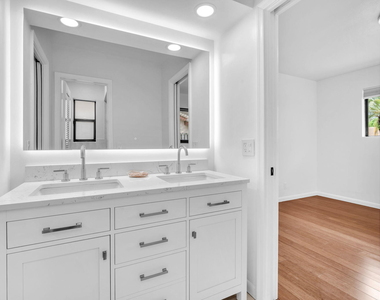 3020 N 34th Street - Photo Thumbnail 26