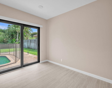 3020 N 34th Street - Photo Thumbnail 15