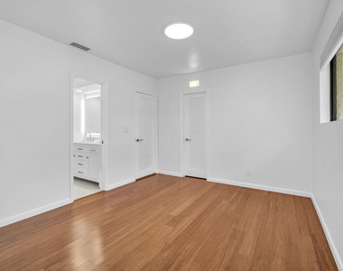 3020 N 34th Street - Photo Thumbnail 23