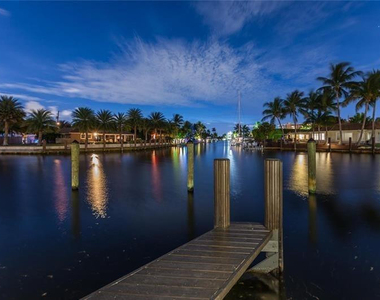 221 Shore Court - Photo Thumbnail 9