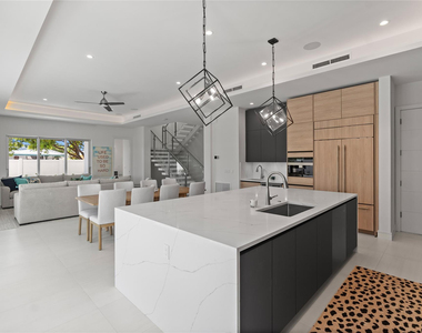 221 Shore Court - Photo Thumbnail 17