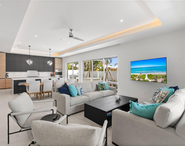 221 Shore Court - Photo Thumbnail 12
