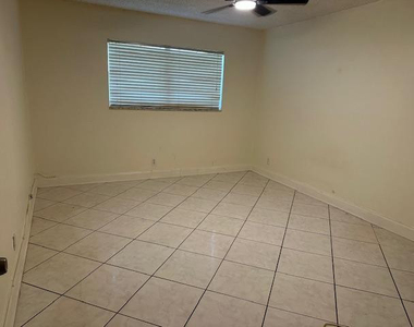 6505 Winfield Boulevard - Photo Thumbnail 3