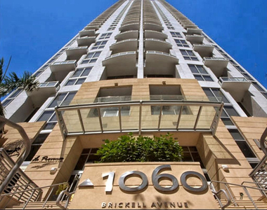 1060 Brickell Avenue - Photo Thumbnail 10