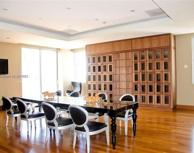 1060 Brickell Avenue - Photo Thumbnail 18