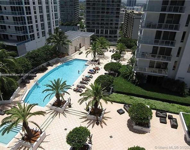 1060 Brickell Avenue - Photo Thumbnail 19