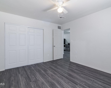 3111 W Jefferson Street - Photo Thumbnail 4