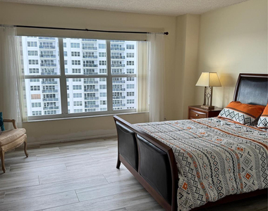 3550 Galt Ocean Drive - Photo Thumbnail 15